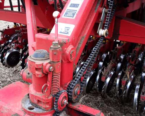 Sembradora Bertini 32.000 Neumatica