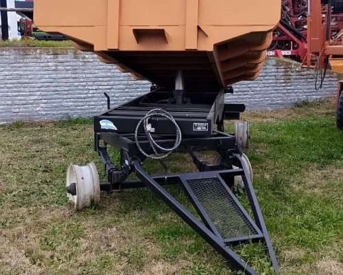 Acoplado Volcador 6 TN Marpla Vuelco Hidráulico