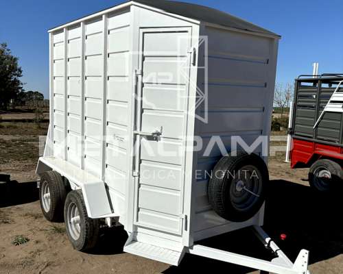 Carro para Dos Caballos. Trailer para Caballos