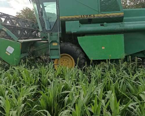 Cosechadora Jhon Deere 1075