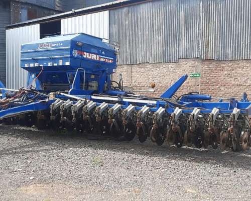 Sembradora Juri 11.4 de 57 a 20. año 2008