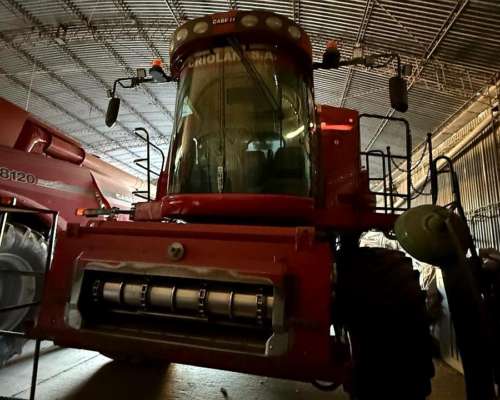 Cosechadora Caseih Axial Flow 8230 año 2014