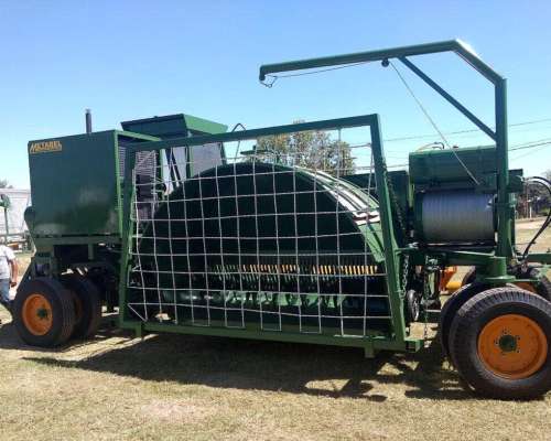 Embolsadora Forrajera 9/10 Pies Motor 260hp y Cabina Metabel