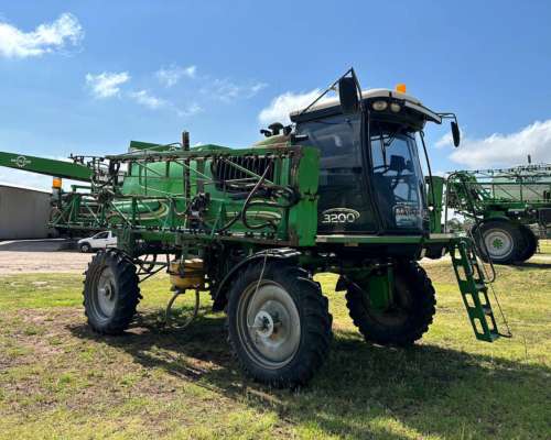 Pulverizadora Metalfor Multiple 3200 año 2008