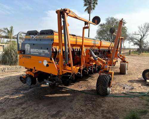 Sembradora Agrometal TX Mega 16/52 Mod.15, Fert.lateral