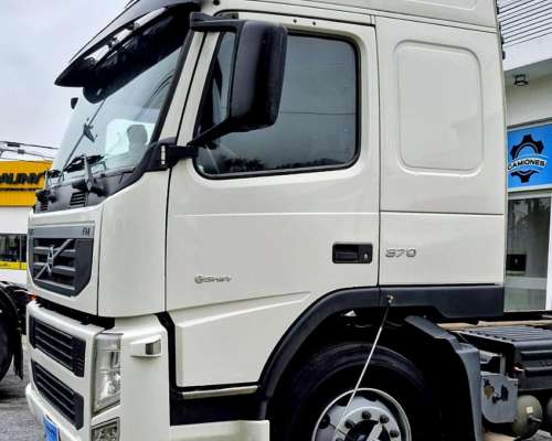 Camión Volvo 370 (2012)