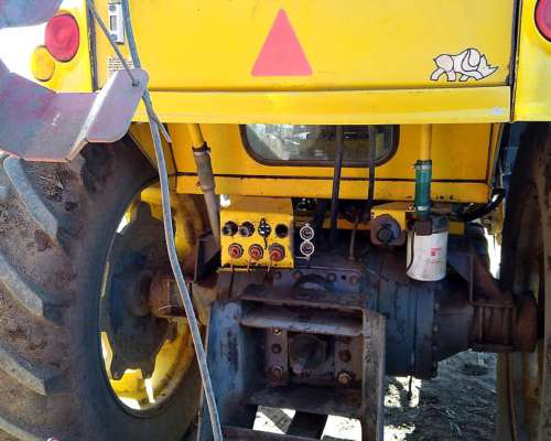 Tractor Pauny EVO 250 en muy Buen Estado