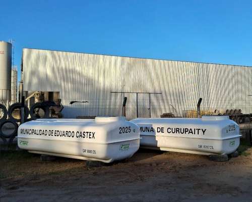 Tanque Rectangular 8000 Lts. P.r.f.v. Plasticos Laspiur SRL