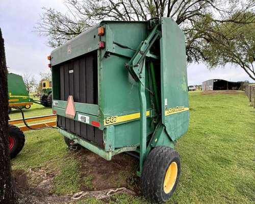 Rotoenfardadora John Deere 567