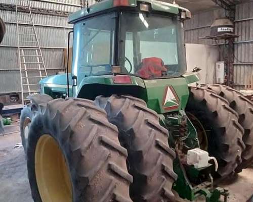 Tractor John Deere 8200