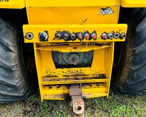 Tractor Pauny 710 año 2018.