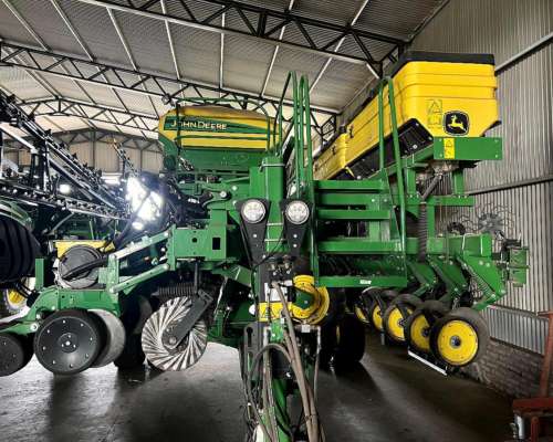 Sembradora John Deere 1745 año 2020. 18 a 52. Solo 900 Has.