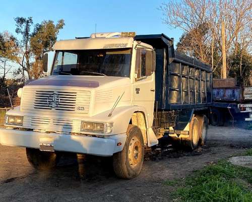 Mercedes Benz 2318 6X4 Volcador
