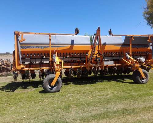 Sembradora Agrometal TX Mega Gruesa Neumática de 16 a 52 cm
