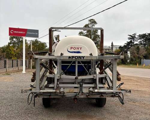 Pulverizador de Arrastre Pony 3000 Lts