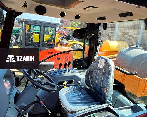 Tractor Hanomag Stark 800 con Cabina