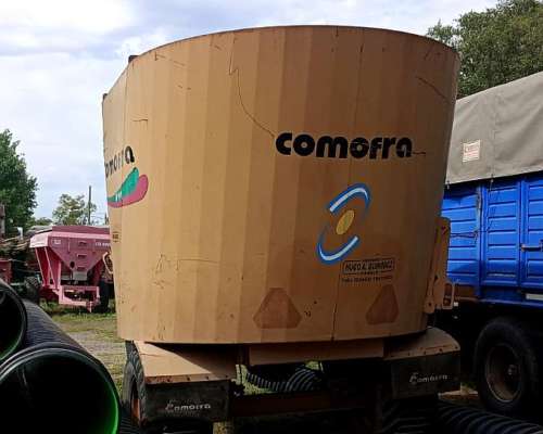 Mixer Vertical Comofra 14tn. C/balanza