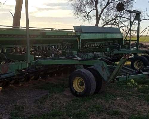 Sembradora John Deere 750 en Tándem