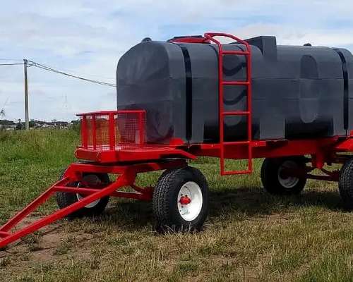 Acoplado Tanque 4.500 Lts – Agua / Gasoil – Tanque Plástico