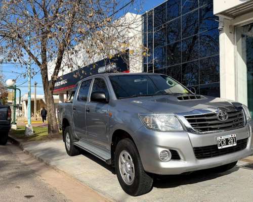Hilux D/cabina 2.5 TDI DX Pack Electrico H3 4X2 año 2015