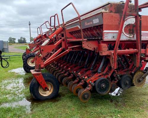 Crucianelli Pionera 3520 con Alfalfero