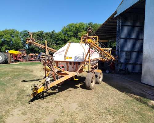 Fumigadora de Arrastre Praba Andariego 3000 L.