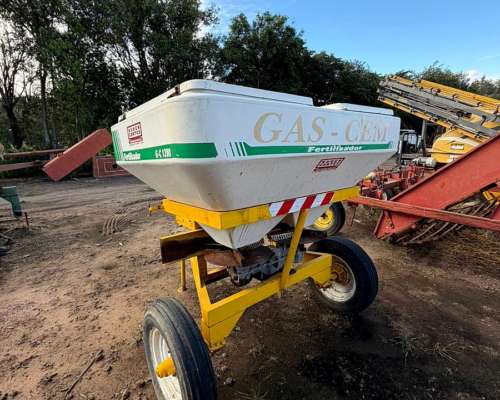 Fertilizadora de Arrastre 1500 Kilos Kg GAS CEM