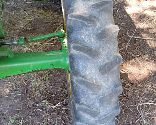 John Deere 5065 e 1000hs