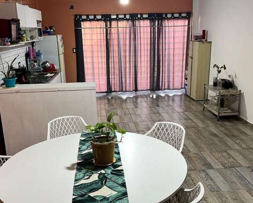 Casa en Corrientes Capital, Excelente para Inversion