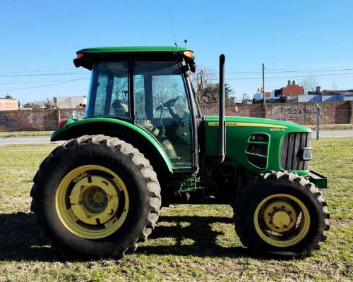 John Deere 6100 D año 2012