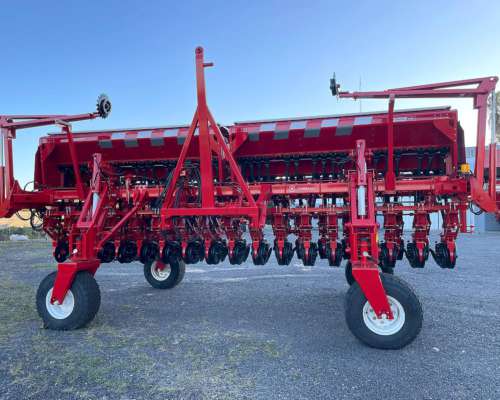 Sembradora Crucianelli Pionera 3321