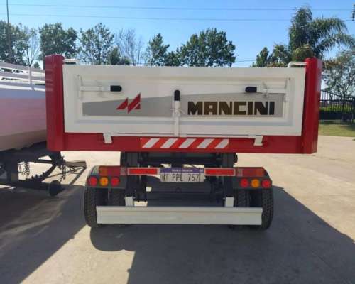 Acoplado Volcador 8 TN Mancini
