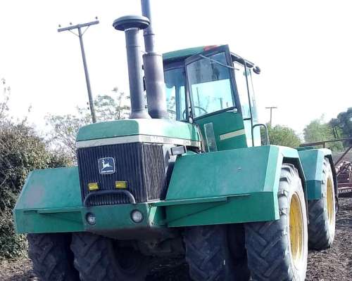 Tractor John Deere 8440 año 1981