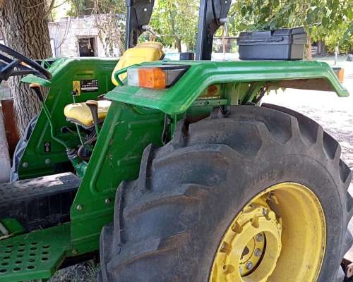 John Deere 5065 e 1000hs