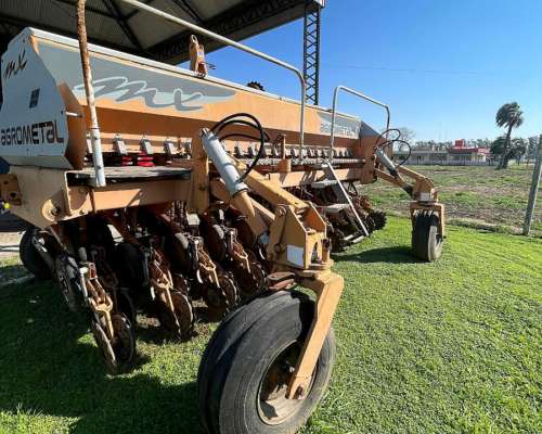 Agrometal MX 23/21 Tolva Unica