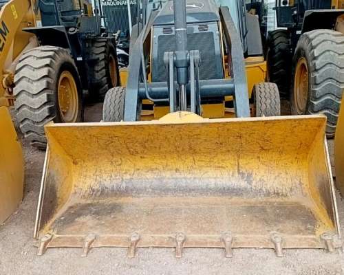 Retroexcavadora John Deere 310l. Año: 2022.