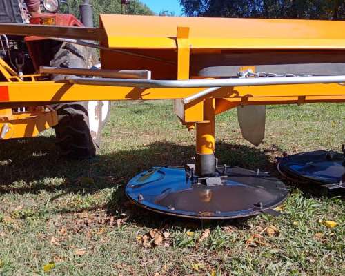 Segadora de Discos para Henificacion , Pasturas y Alfalfa