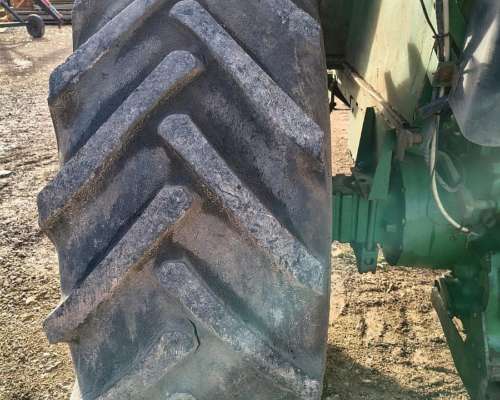 Tractor John Deere 3140