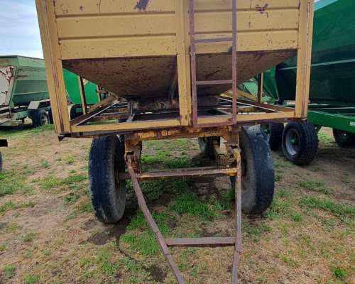 24 - Tolva Semillera. Usada