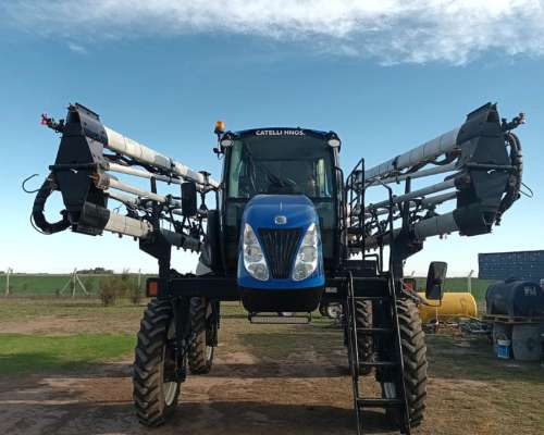 Pulverizador New Holland Defensor 3000