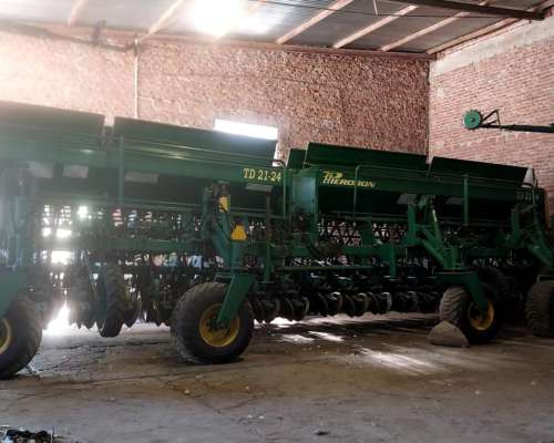 Sembradora Pierobon 48 a 21 en Tandem C/ Monitor, Impecable