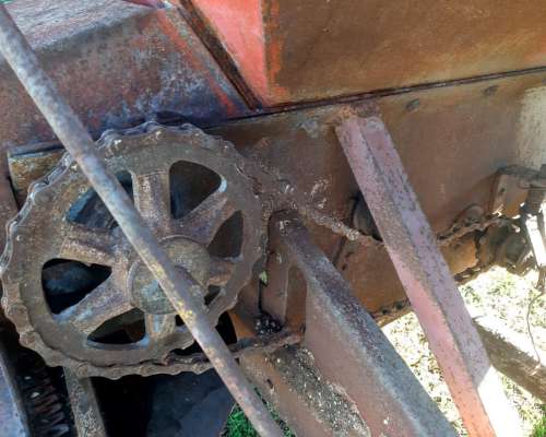 Fertilizadora PA ER a Cadena 18m Labor