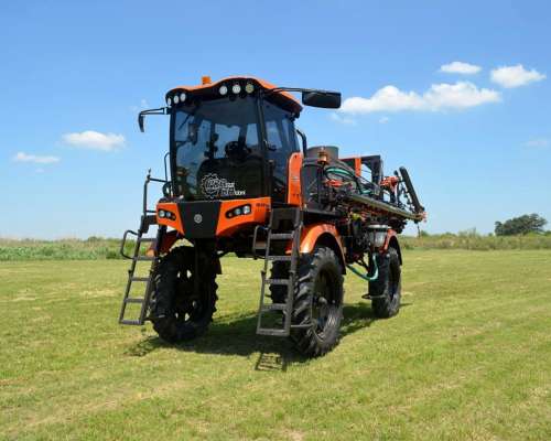 Pulverizador Praba AR 3.0, de 3000 Lts de Capacidad.
