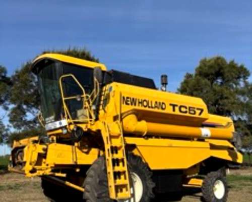Cosechadora New Holland TC57