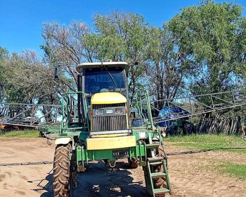 Pulverizadora Caiman SP 3228 año 2008 con Piloto Trimble