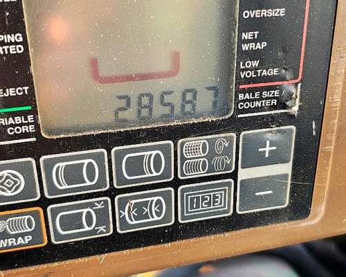 Rotoenfardadora John Deere 567