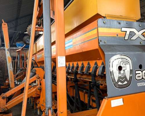 Agrometal TX Mega 2042 Doble Fertilización, año 2013