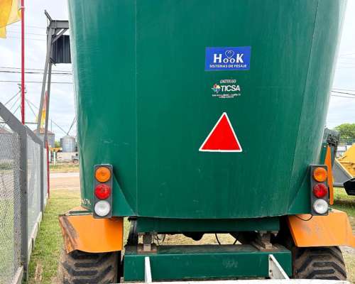 Mixer Vertical Agromec 14 Mts