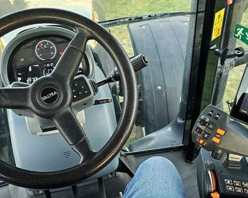 Tractor Valtra Serie S 294