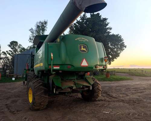 John Deere 9860 - año 2007